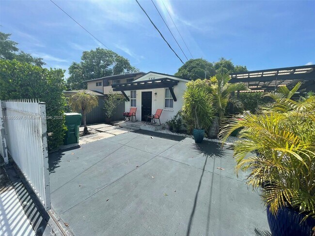 Photo - 200-210 NE 110th St Unit 200-210