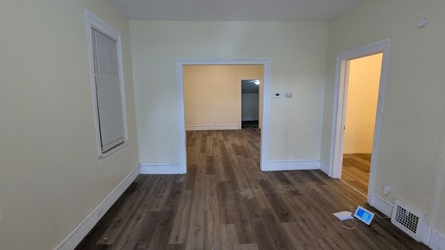 Building Photo - *Friendly Road, LLC 3404-3406 Walton Ave Unit 3406-Rear