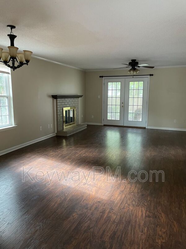 Photo - 2412 Deodara Dr Unit A