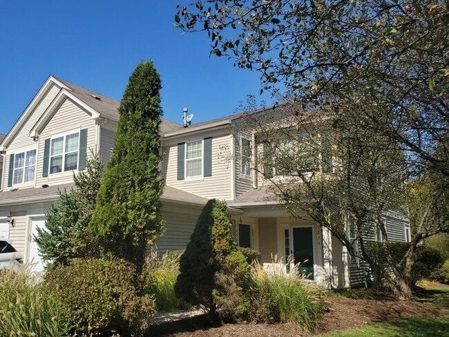 Building Photo - 1236 Brookdale Dr