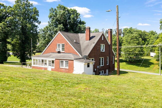 Photo - 3570 N NC Highway 16 Casa