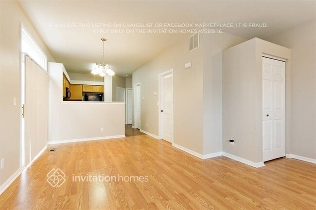 Photo - 370 Reston Cir