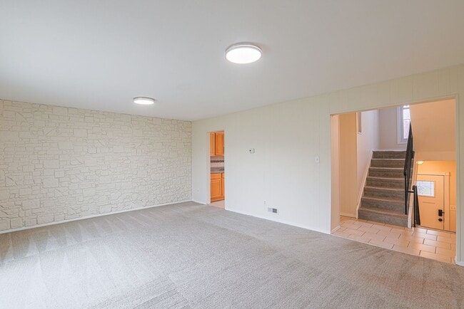 Photo - Spacious 3bdrm 1bath Home in Quiet Community