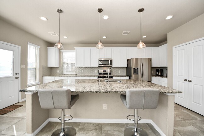 Photo - 29482 Westhope Dr