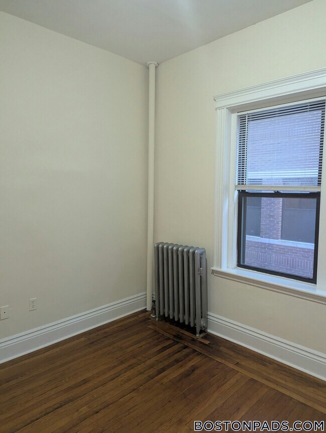 Photo - 27 Park Dr Unit 02