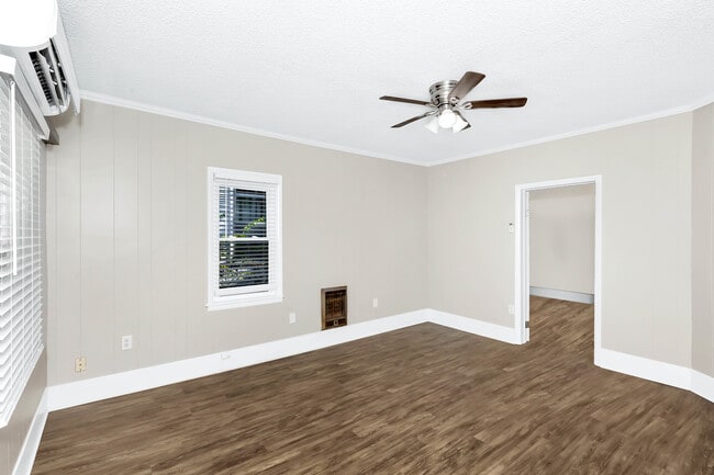 Photo - 512 Oshaughnessy Ave NE Unidad A