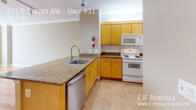 Photo - 631 D St NW Unidad 931