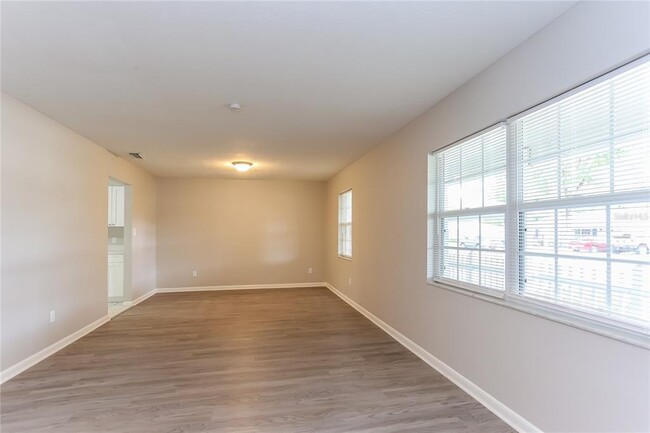 Photo - 2209 Malibu Dr