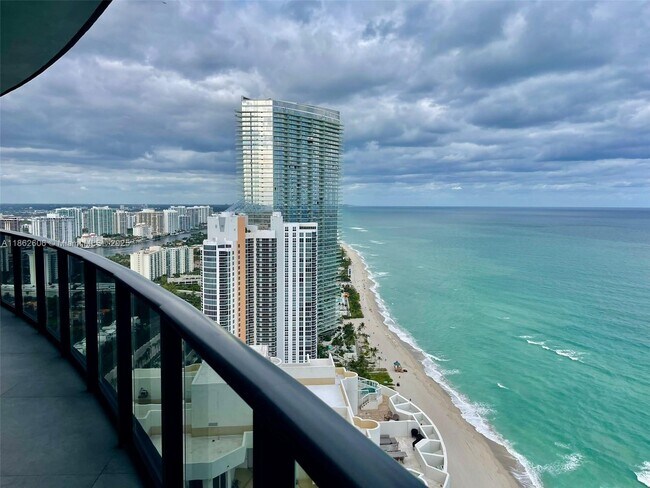 Photo - 18555 Collins Ave Unit 3705