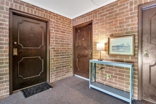 Photo - 108 E Bailey Rd Unit M