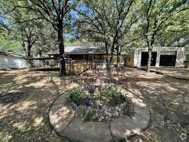 Building Photo - Cute 3 Bed 2 Bath for rent! Rental