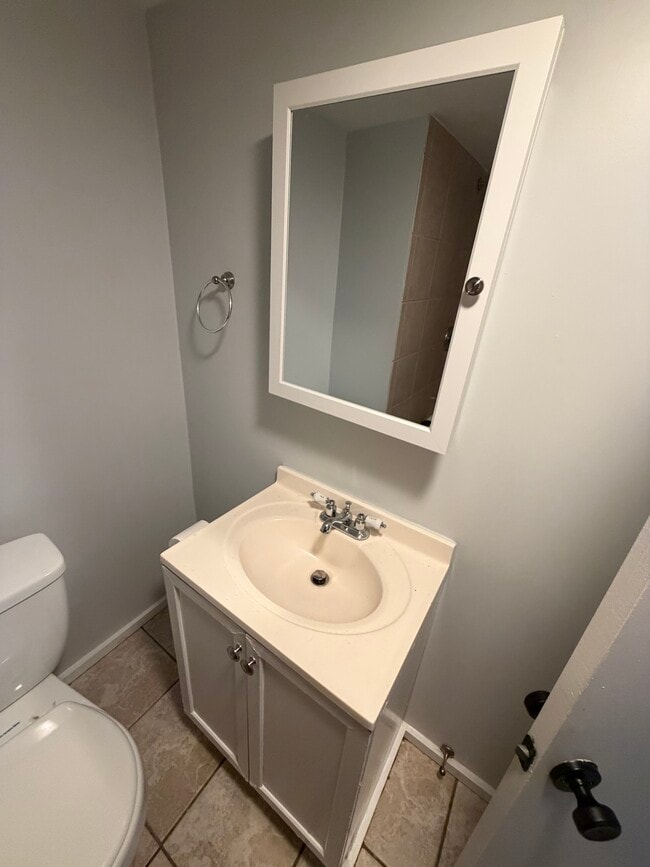 Photo - 142 Leighton St