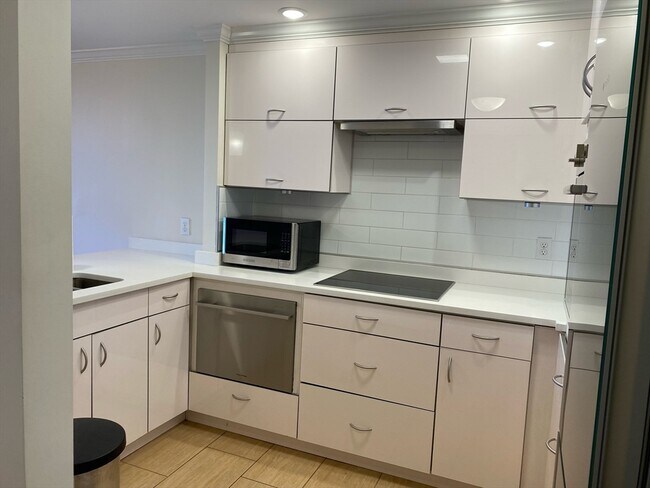 Photo - 19 Winchester St Unidad 806