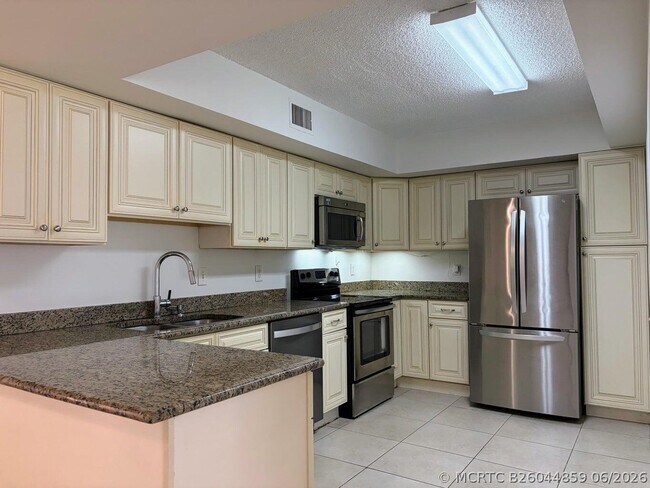 Photo - 3160 Leewood Terrace Unit L115