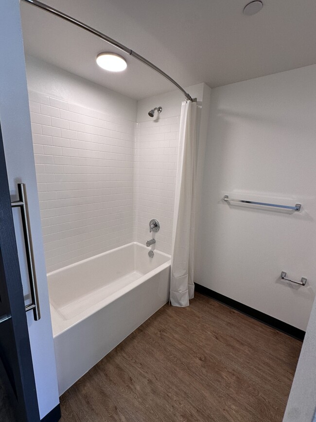 3150 Studios at Campus Pointe