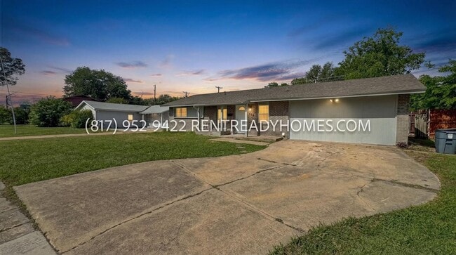 Photo - 2613 Fairbrook St