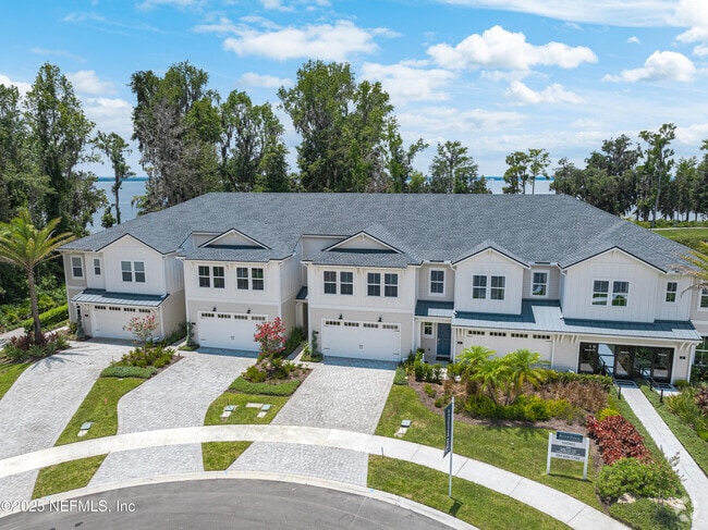 Building Photo - 27 Oak Pk Dr Rental