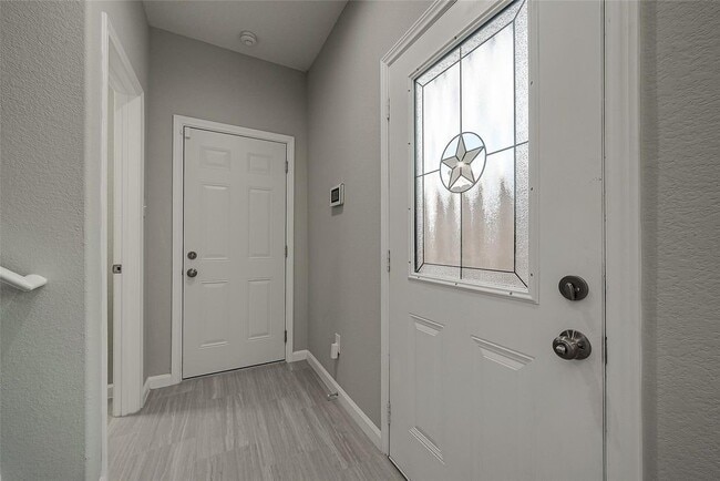 Photo - 4741 Bricker St