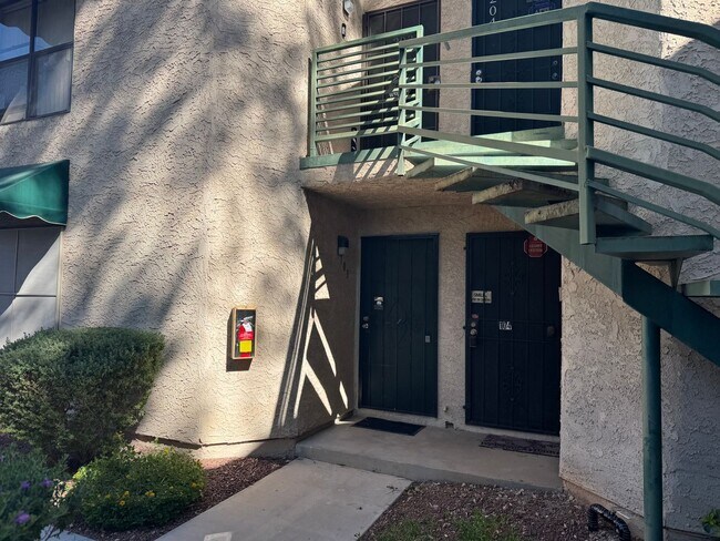 520 Elm Dr