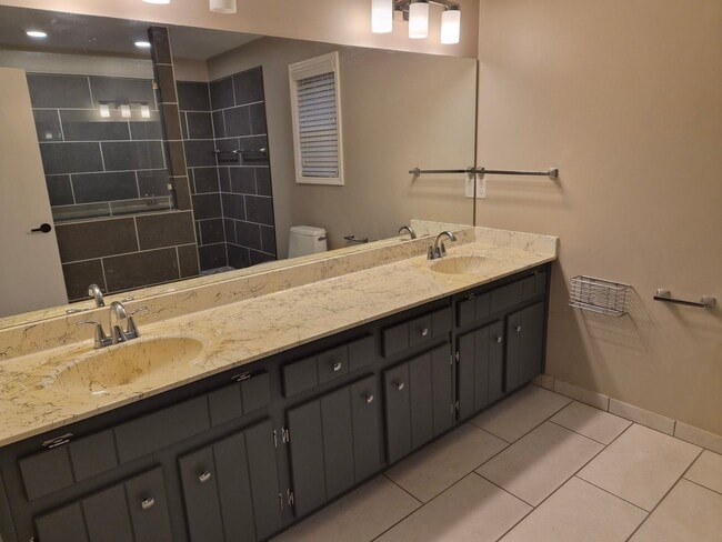 Photo - 16 Bramblewood Pl SW