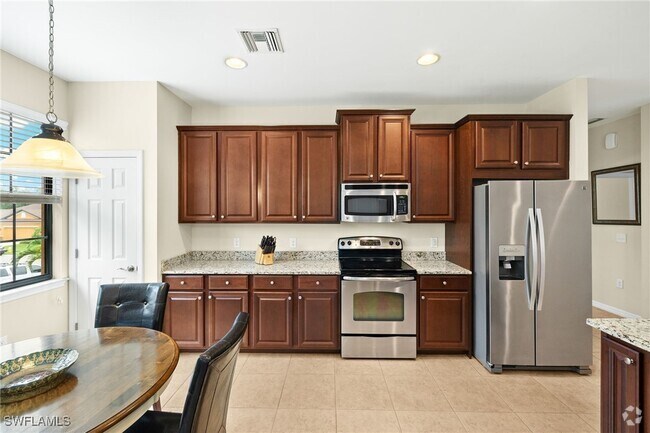 Building Photo - 3742 Pino Vista Way Unit 4 Rental
