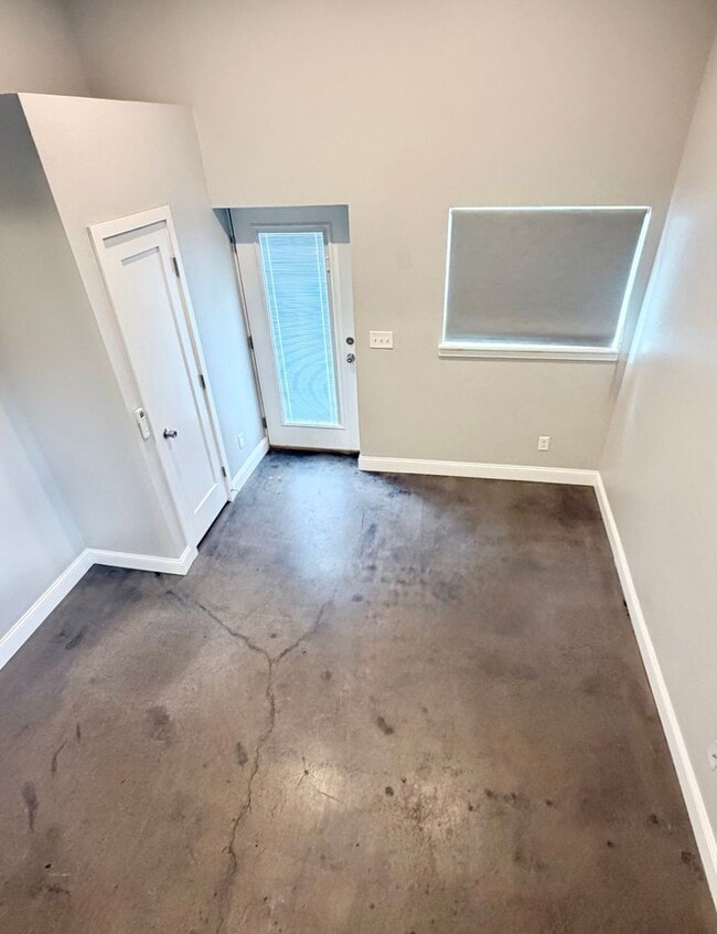 Photo - 3850 S Lowell Blvd Unidad #C