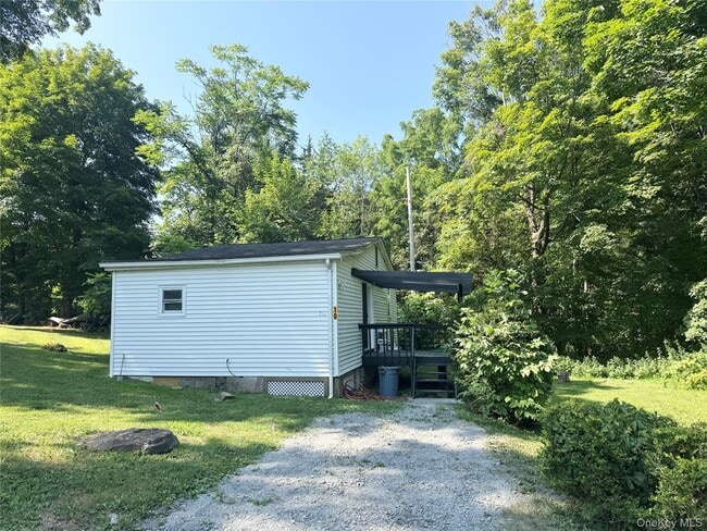 Building Photo - 21 De Russey Ln Rental