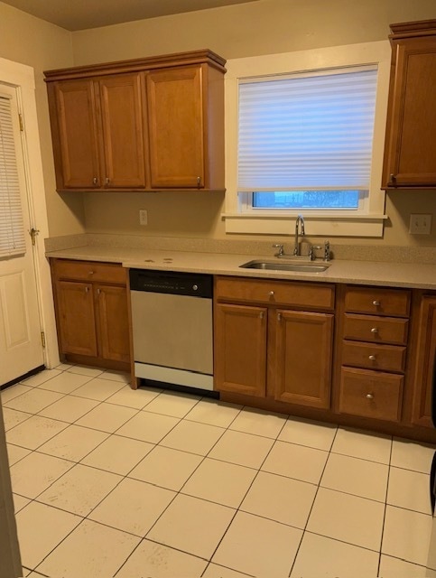 Photo - 5700 Woodmont St