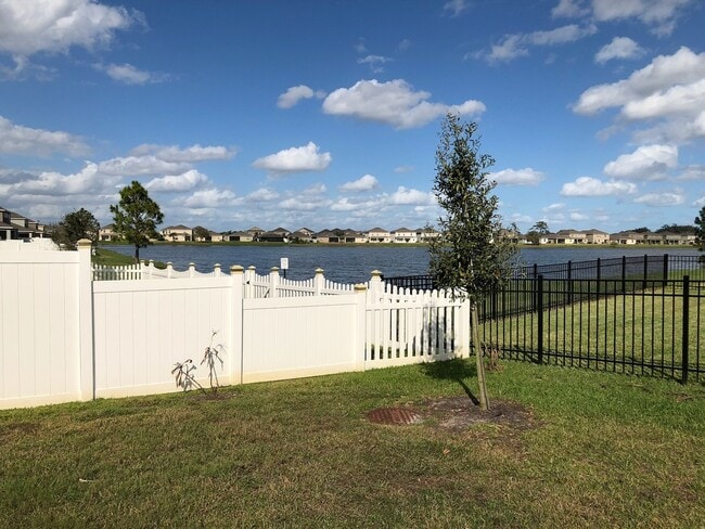 Photo - WYNDHAM LAKES ESTATES 4/2.5 HOME FOR RENT - LAKE VIEW!