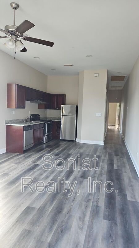 Photo - 4749 Eastview Dr