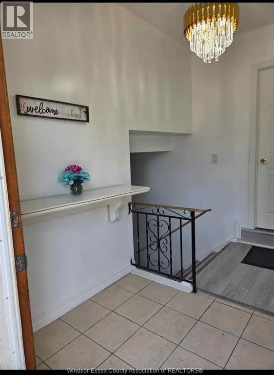 Photo - 2997 Regis Ave
