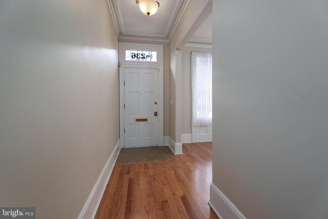 Building Photo - 236 Mercer St