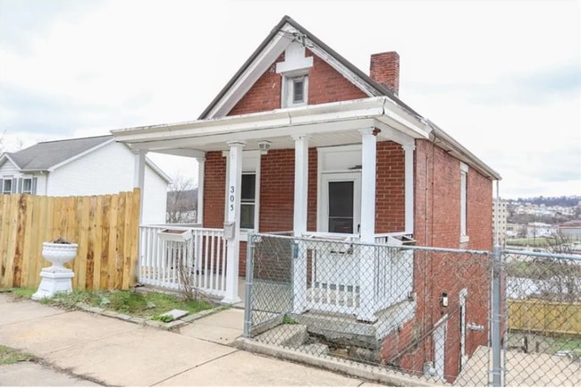 Building Photo - 305 Chestnut St