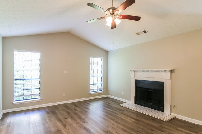 527 Brookfield Way