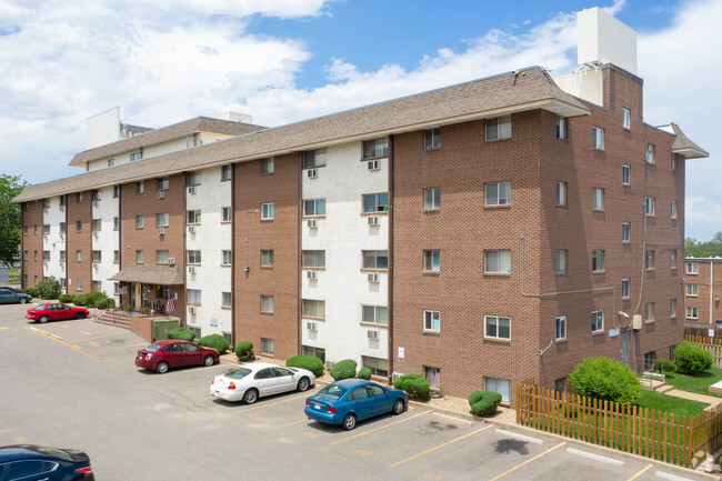 Avon North Apartments