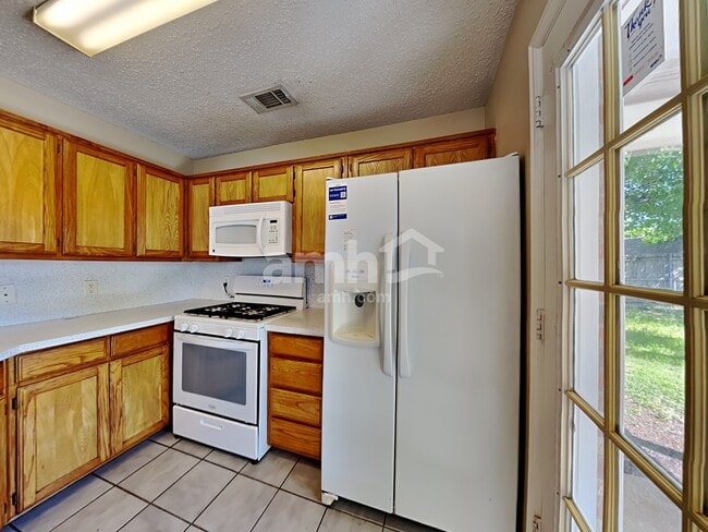 Photo - 3167 Lido Way