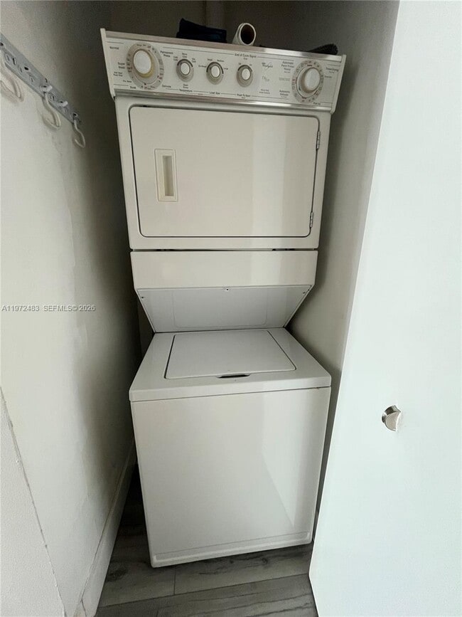 Photo - 3029 NE 188th St Unit 411