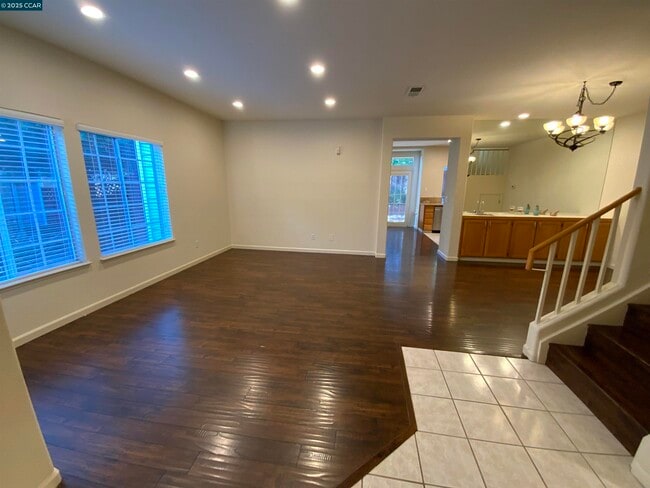 Photo - 149 Heritage Park Dr