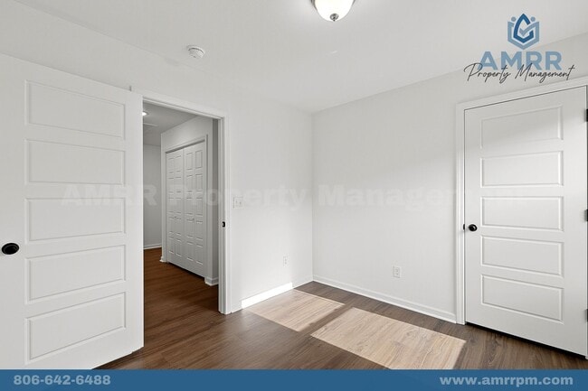 Photo - 117 SW Vanessa St