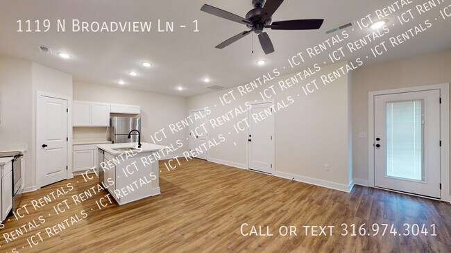 Photo - 1119 N Broadview Ln