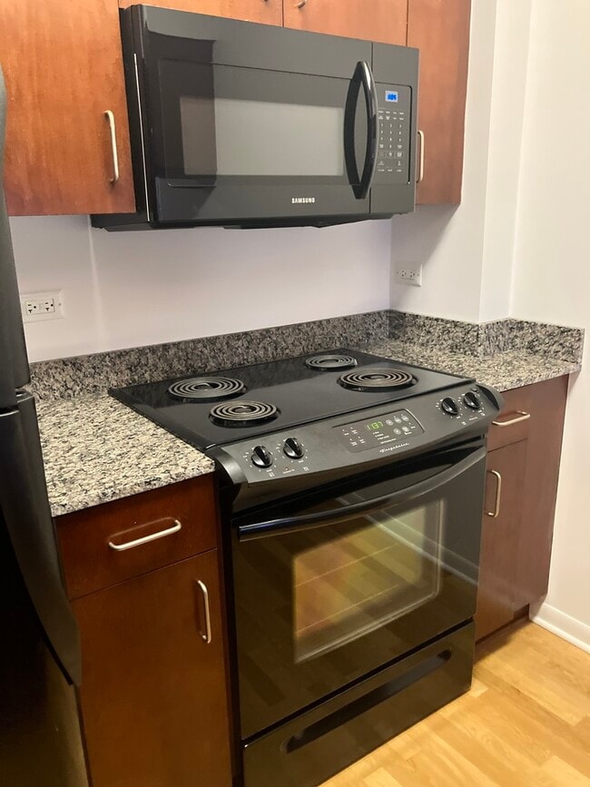 Photo - 1740 Oak Ave Unidad 707