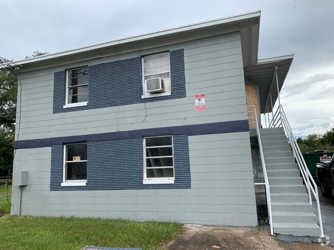 Building Photo - 232 Chelsea St Unit A-1 Rental