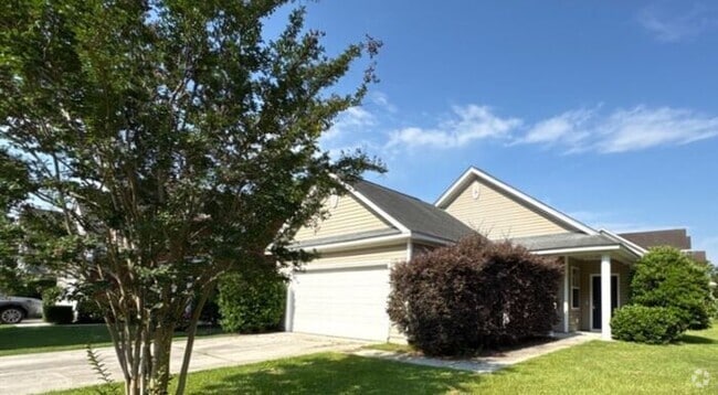 Building Photo - Foxbank Charm Awaits Rental