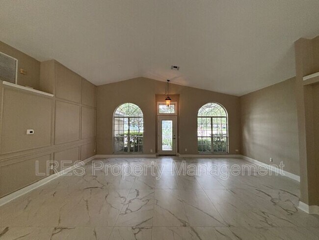 Photo - 1028 Kerwood Cir
