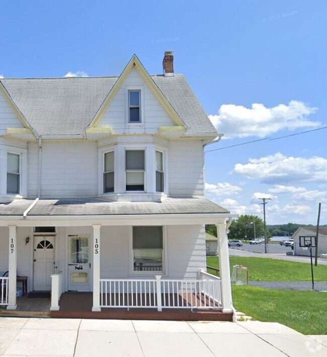 Building Photo - Available Now! 3 bedroom in Goldsboro Hist... Rental