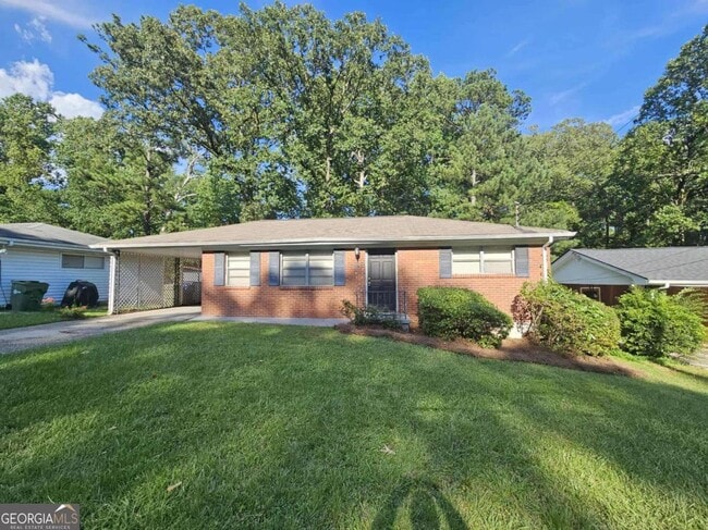 Building Photo - 2075 Claude St NW