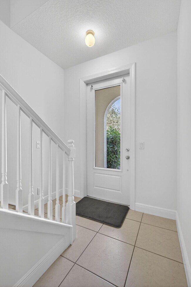 Photo - 4113 Faraday Wy