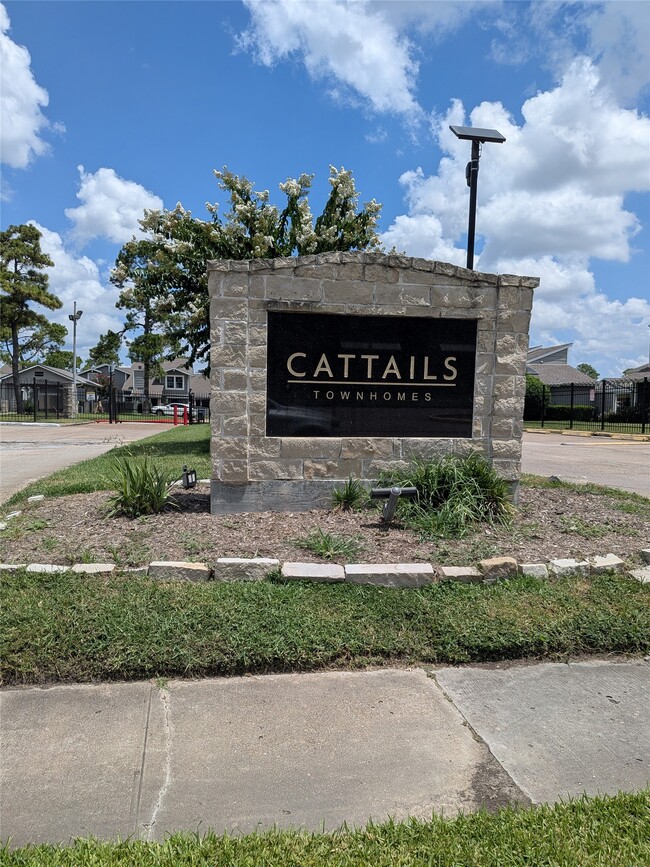 Building Photo - 12214 Bob White Dr Unit 122