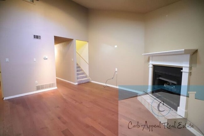 Photo - Beautiful 2 bedroom / 2 bath condo - sunro...