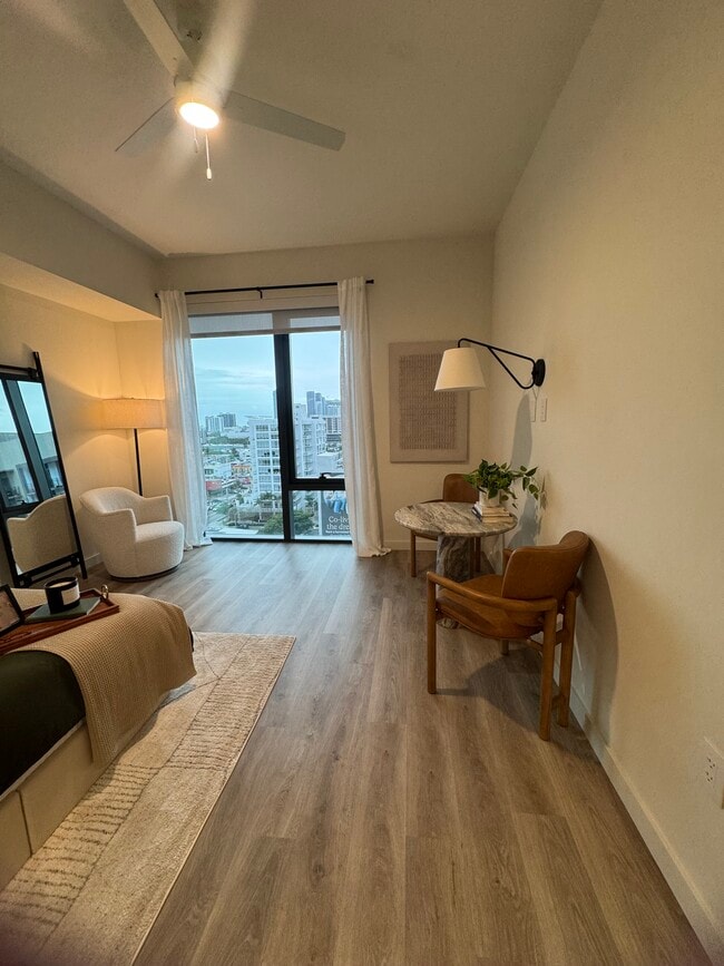 Photo - 94 NW 30th St Unidad 415